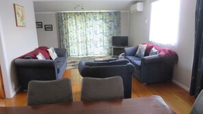 TV, DVD player, books, stereo