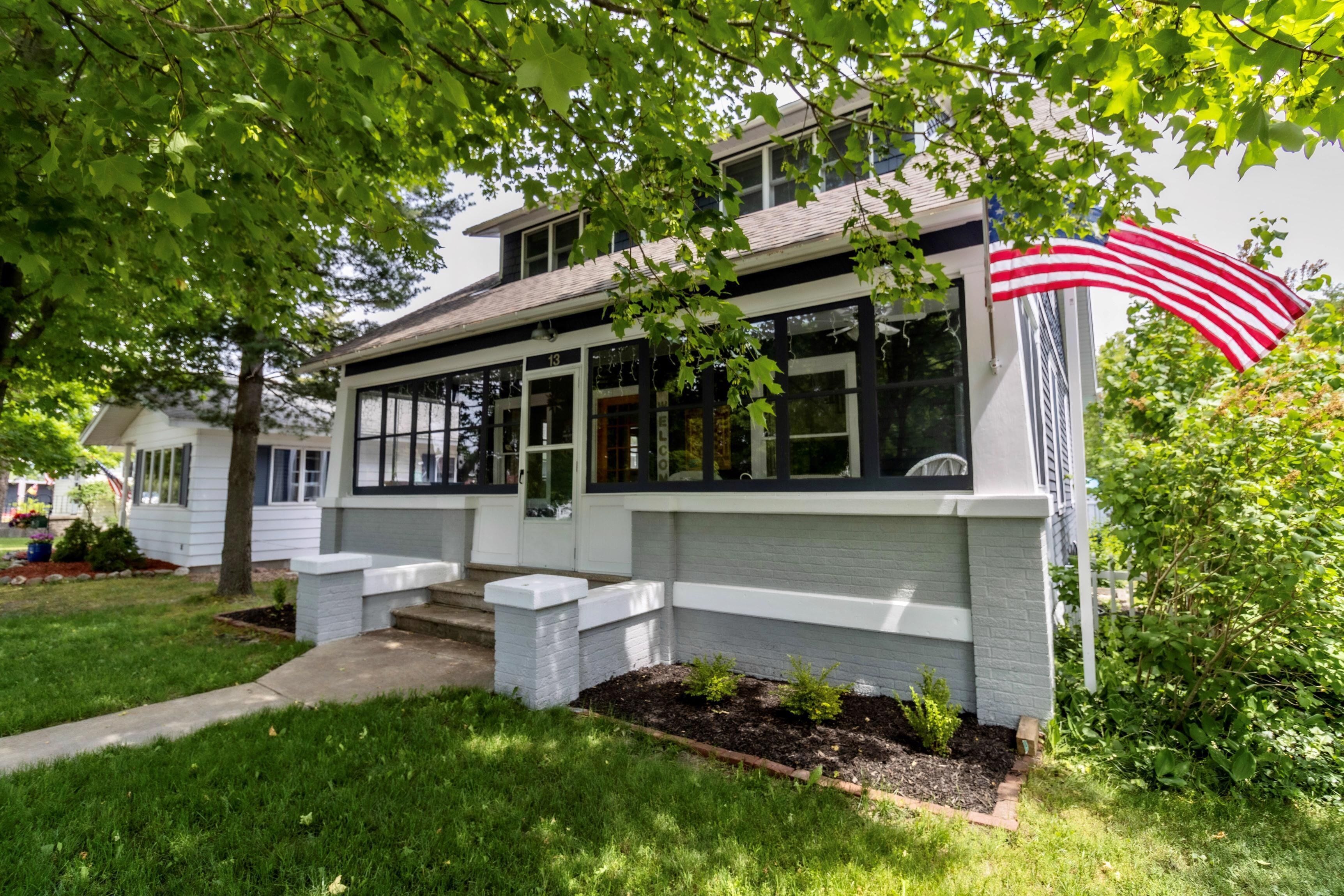 Walk to Downtown Beulah and Crystal Lake