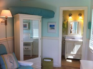 Interior - Luxury Home in Feb. Pt. with dip pool, spectacular ocean views, steps to beach (Georgetown)