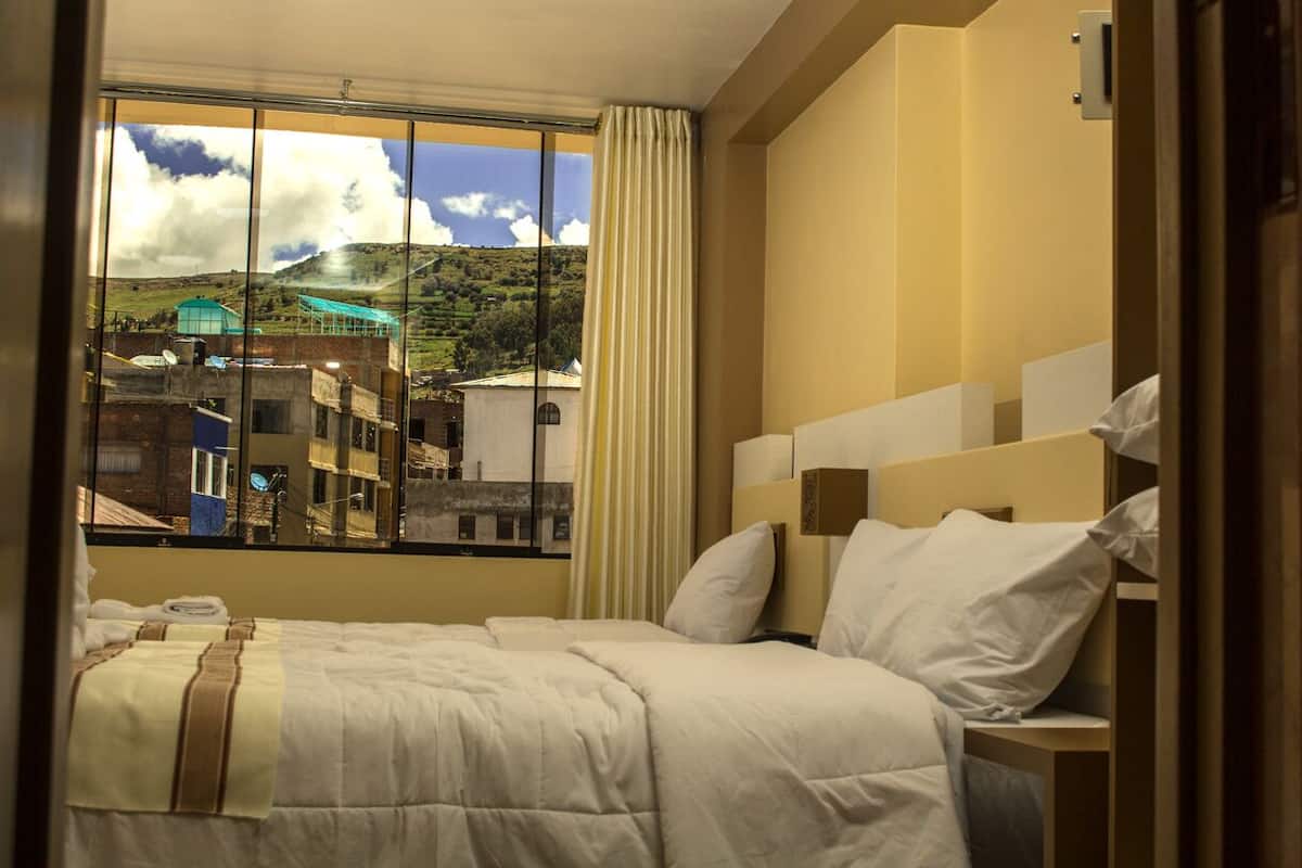 standard twin room, non smoking | 1 bedroom, in-room safe, desk, free wifi