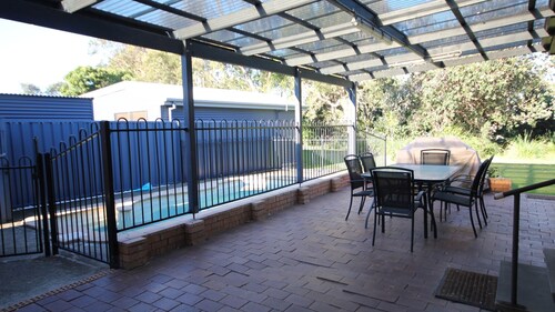 Middlerock Retreat - short walk to beach