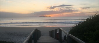 Comfortable townhouse in Mariscal 300m from the beach.