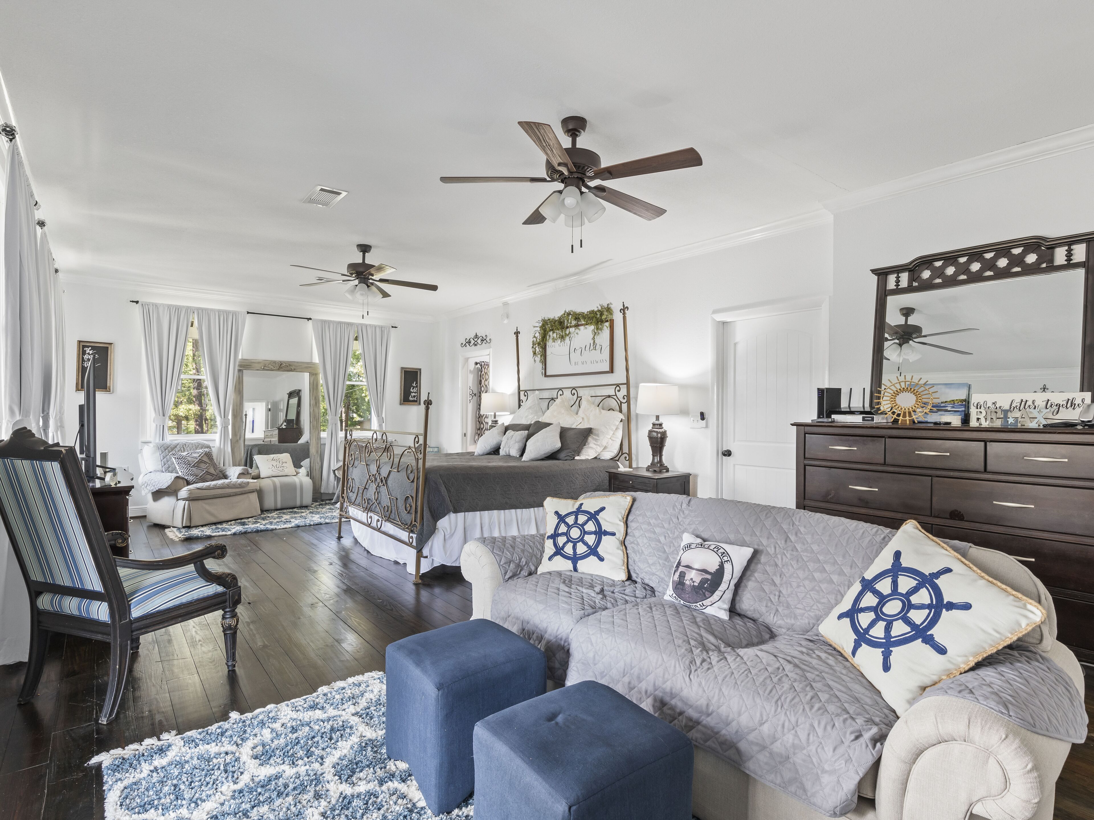 5 soverom, strykejern/-brett, reiseseng for barn og wi-fi (inkludert)