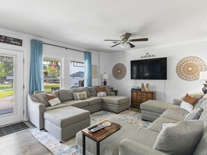 Smart-TV, peis, videospill og DVD-spiller