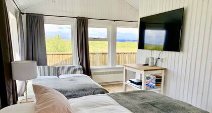 Chalet chaleureux pour 10 avec Guest House et HotTub prÚs du glacier SnÊfellsjökull