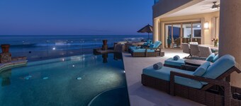 Luxury Villa beachfront on the Costa Azul Beach, Ocean Views, Great Surfing!