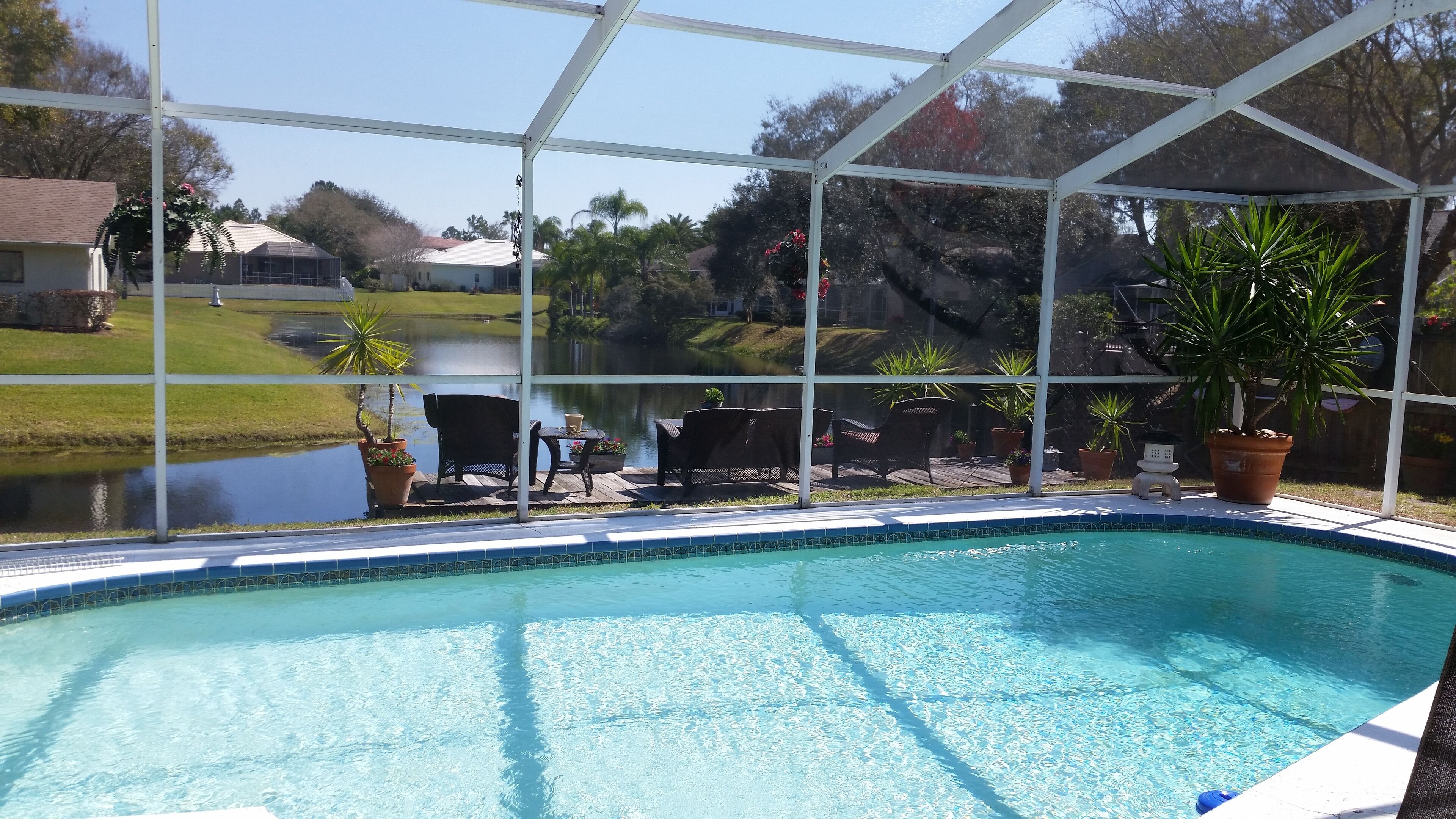 GORGEOUS Lakefront Pool Home with 2 Hole Putting Green,  Sleeps 10 RESORT STYLE