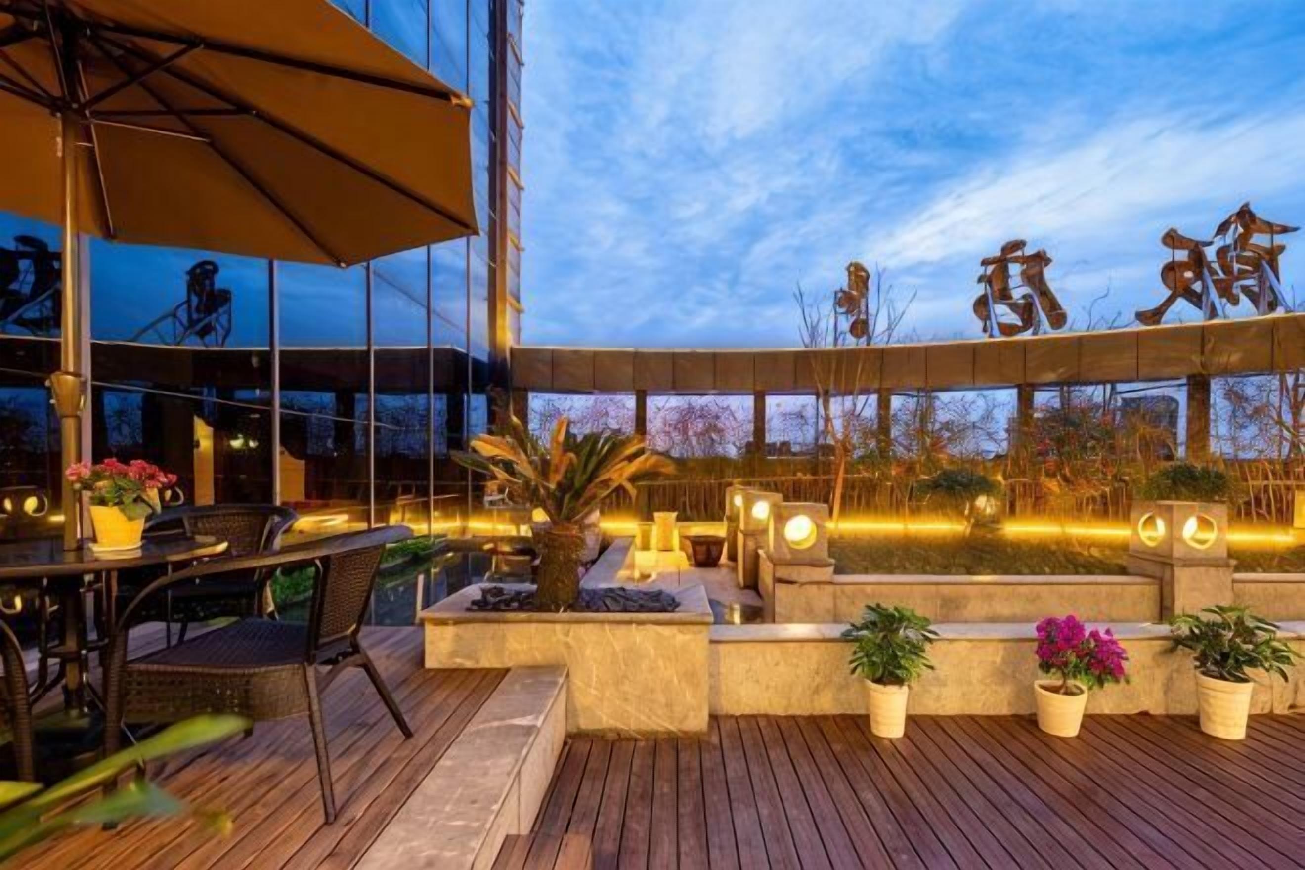 Tempat makan outdoor