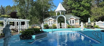 Elegant Vacation Home in picturesque Jackson NH perfect for reunions, gatherings