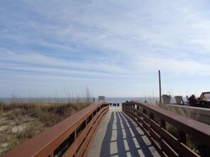 Unclassified image, 2 of 49, button - Golf views, easy access to the beach from 203 Turnberry (Hilton Head Island)