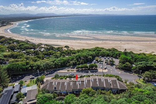 Surfside 6 at James Cook - Clarkes Beach