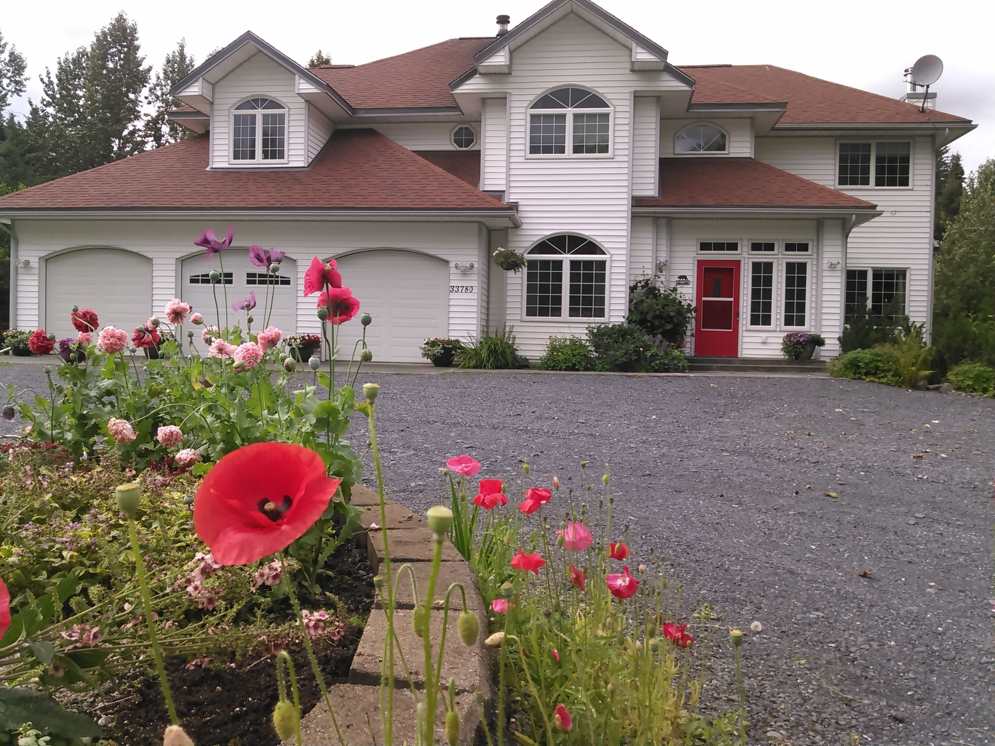 The Alaskan Vacation Guesthouse You've Dreamed Of.