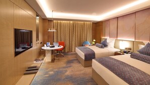 Superior Room, 1 Single Bed, Smoking | Pillow-top beds, free minibar items, in-room safe, blackout curtains - Wyndham Grand Plaza Royale Powerlong Fuyang (Fuyang)