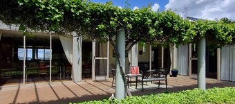 Lovely "Orangewood" country home: Pool, Views, Toyroom, Fireplaces, 6bdrm