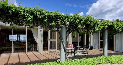 Schöne "Orangewood" Country Home - Pool & Ansichten