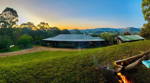 GlynNewydd ist der perfekte Ort, um sich mit Familie und Freunden zu entspannen. Haustiere sind willkommen