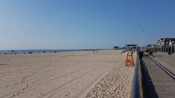 Beach nearby, beach towels