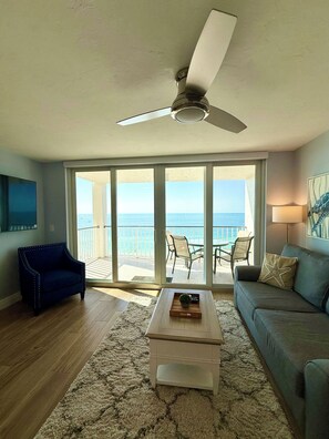 تلفزيون ذكي، هولو، خدمات بث، ستيريو