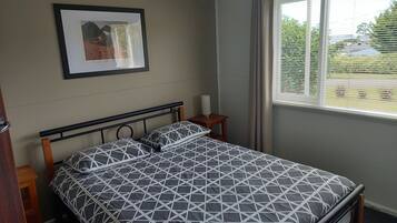 3 bedrooms, iron/ironing board, travel cot, free WiFi