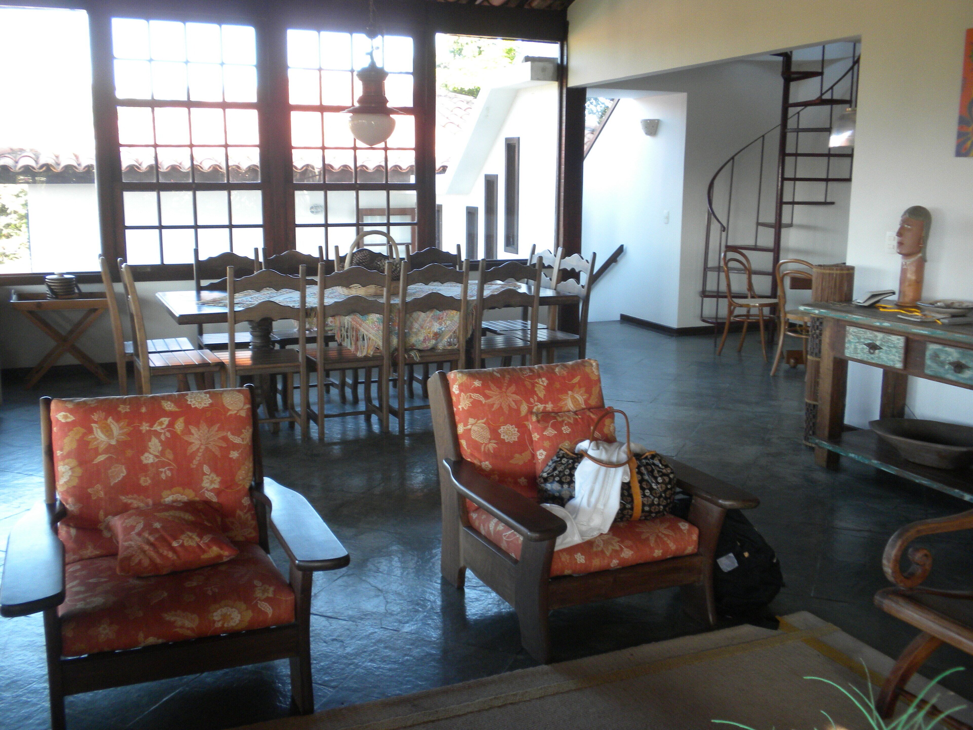 House 6 bedrooms, Ferradura beach, Buzios - 4 suites, 6 air cond, pool, countryside