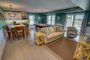 TV, fireplace, DVD player