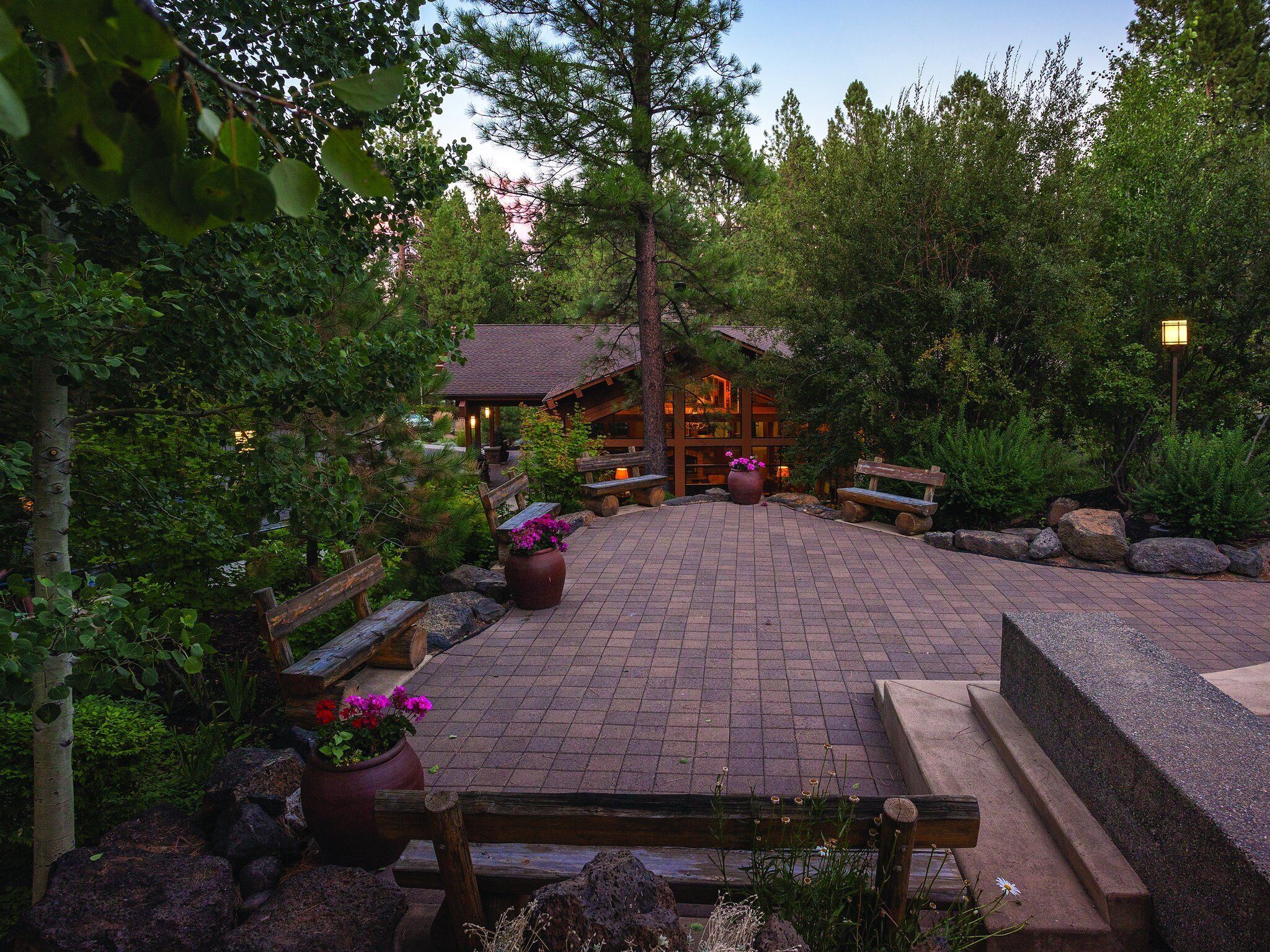 300 days of annual sunshine!