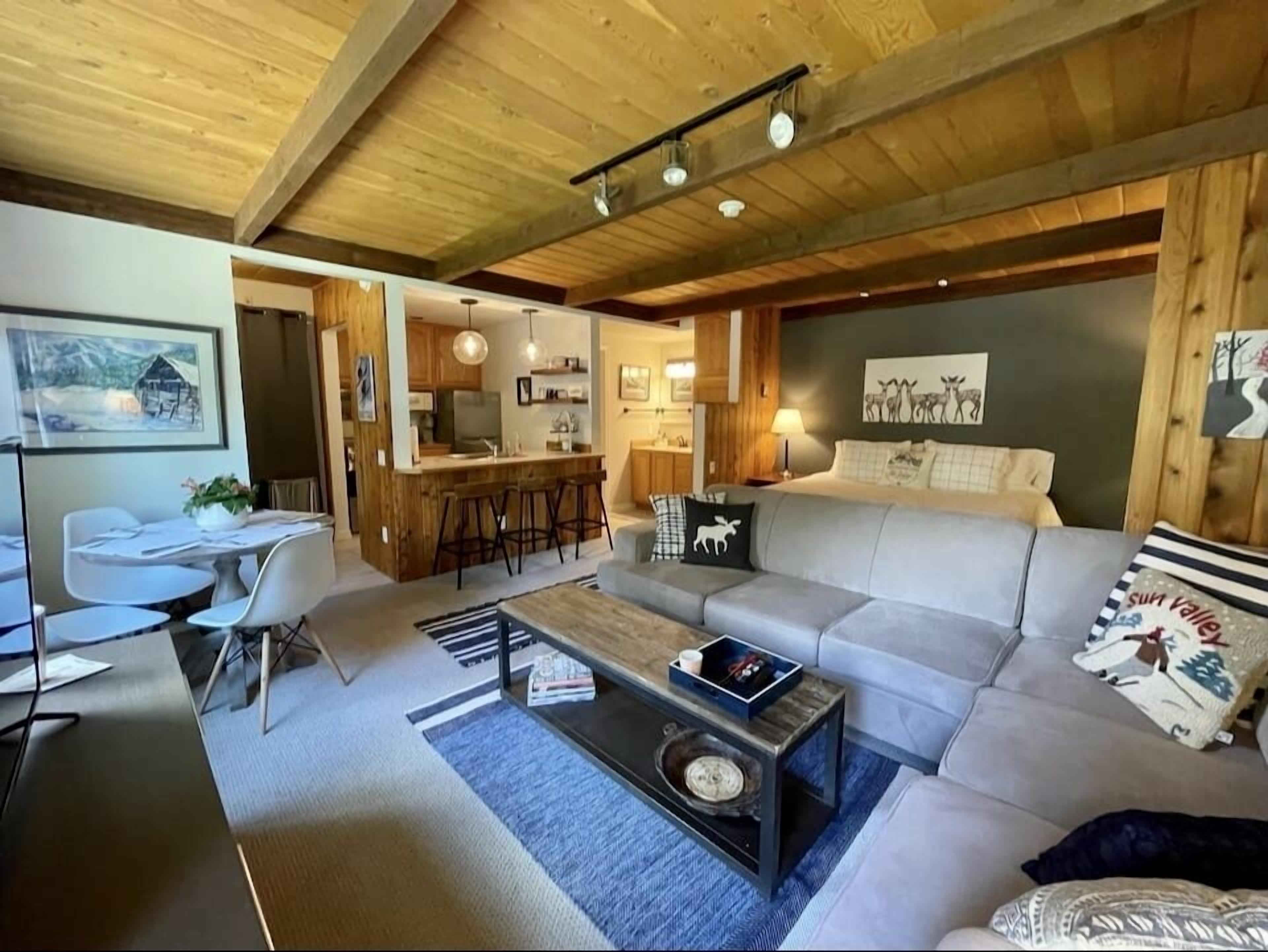 Cozy Mountain Hideaway
