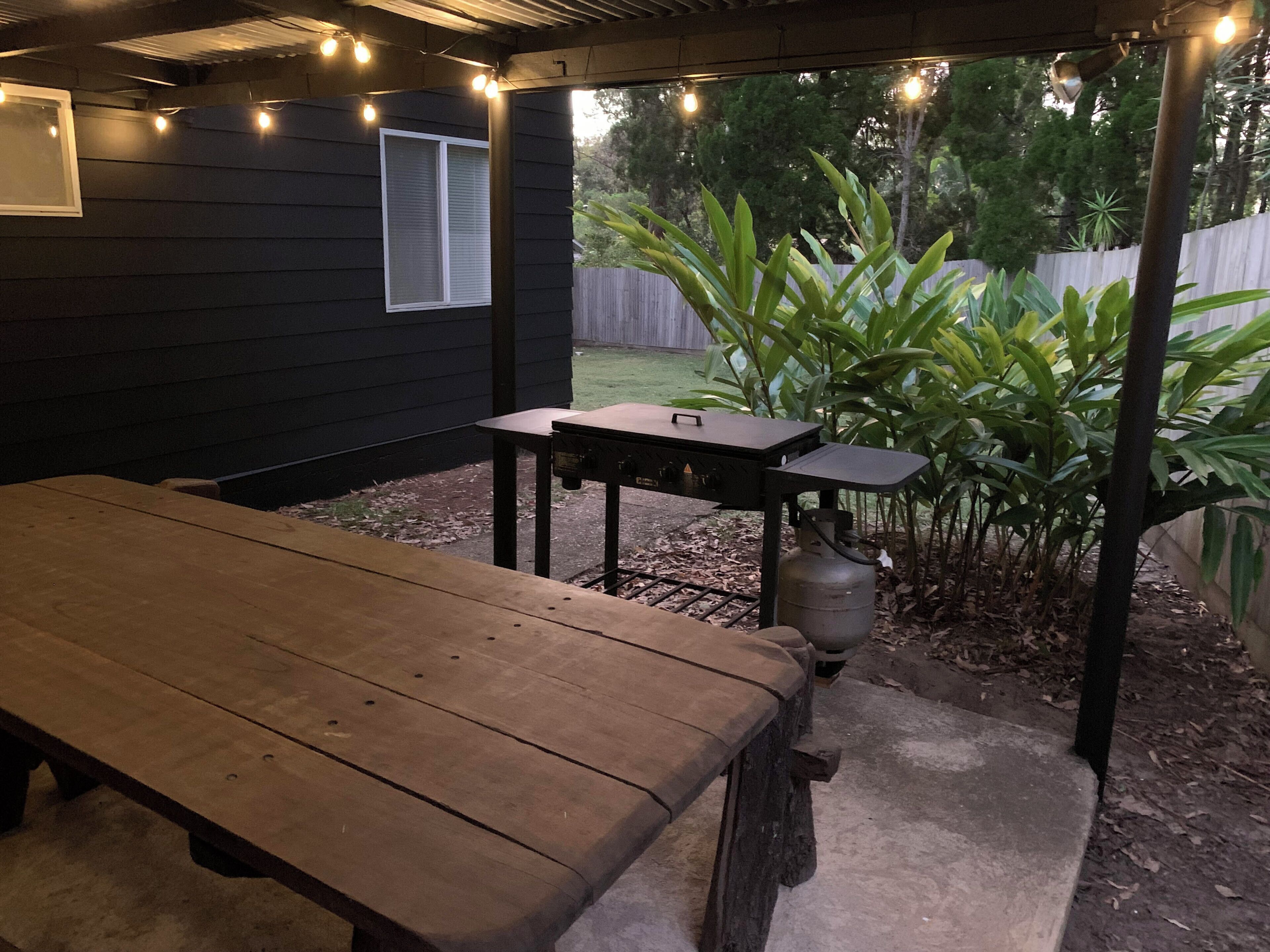 屋外ダイニングエリア