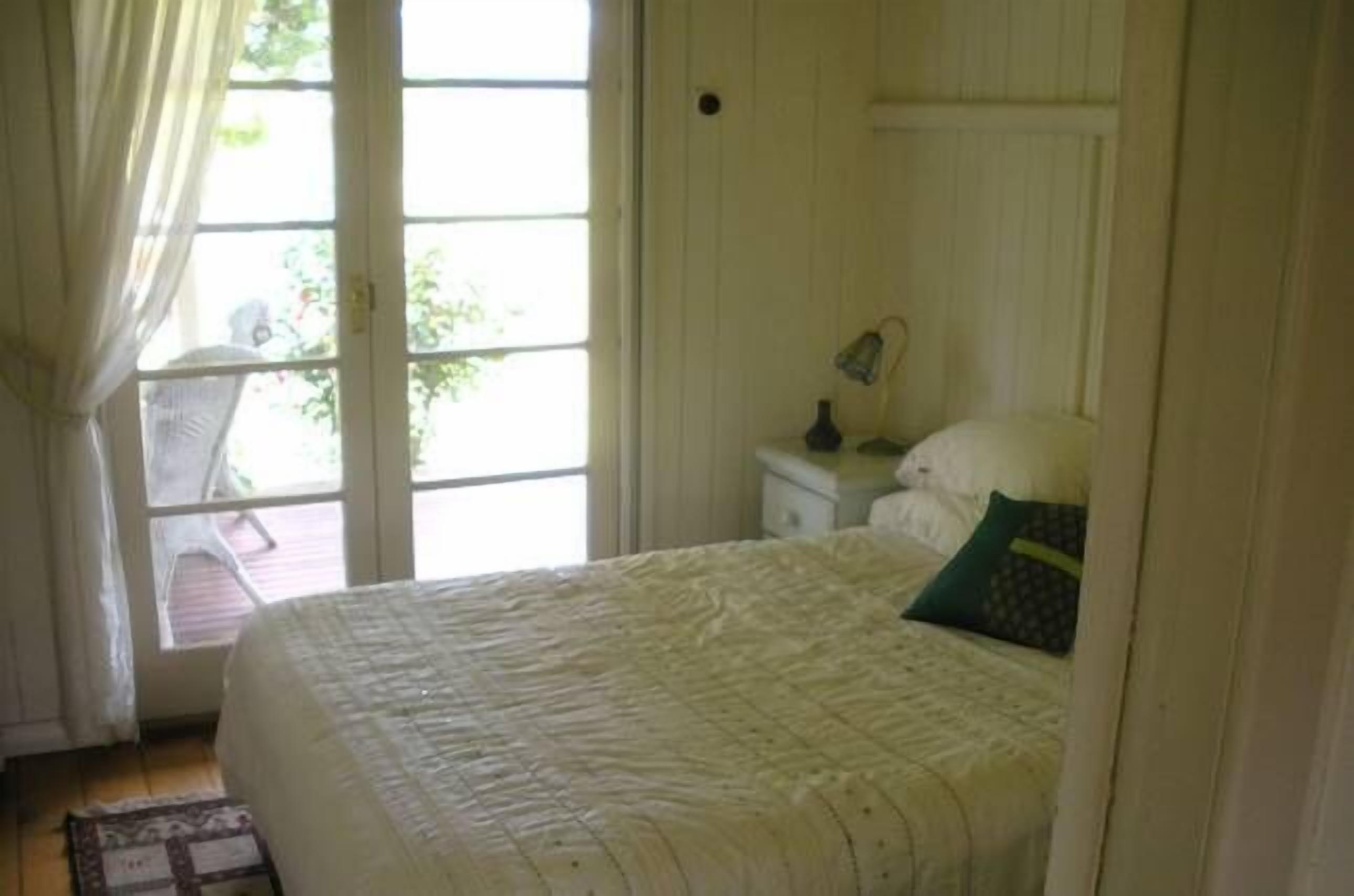 Imbil Bridge Farm magical river front 3br homestead