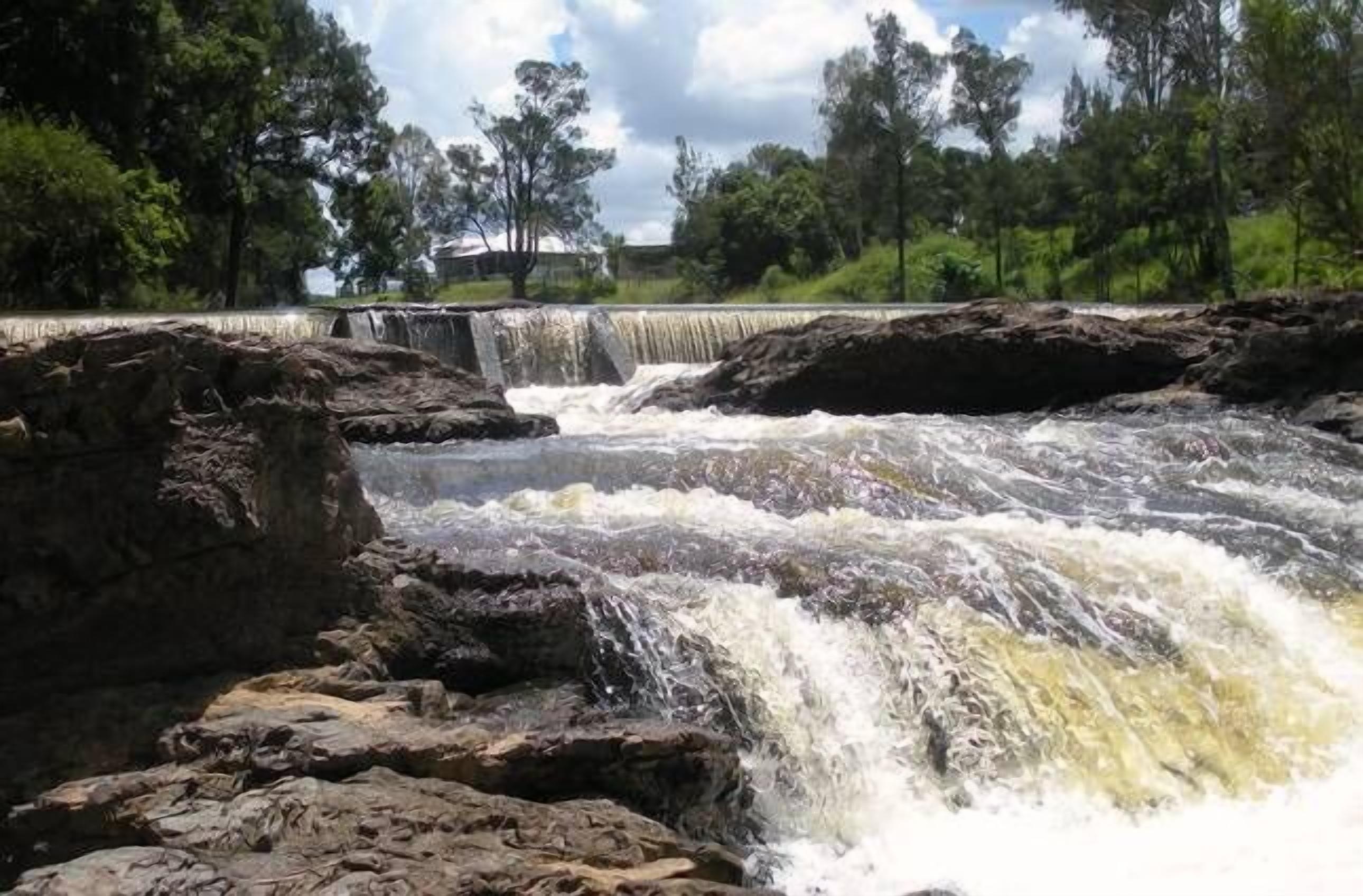 Imbil Bridge Farm magical river front 3br homestead