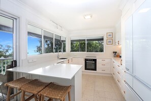 Fridge, microwave, oven, stovetop - Beautiful home in a great location (Point Lookout)