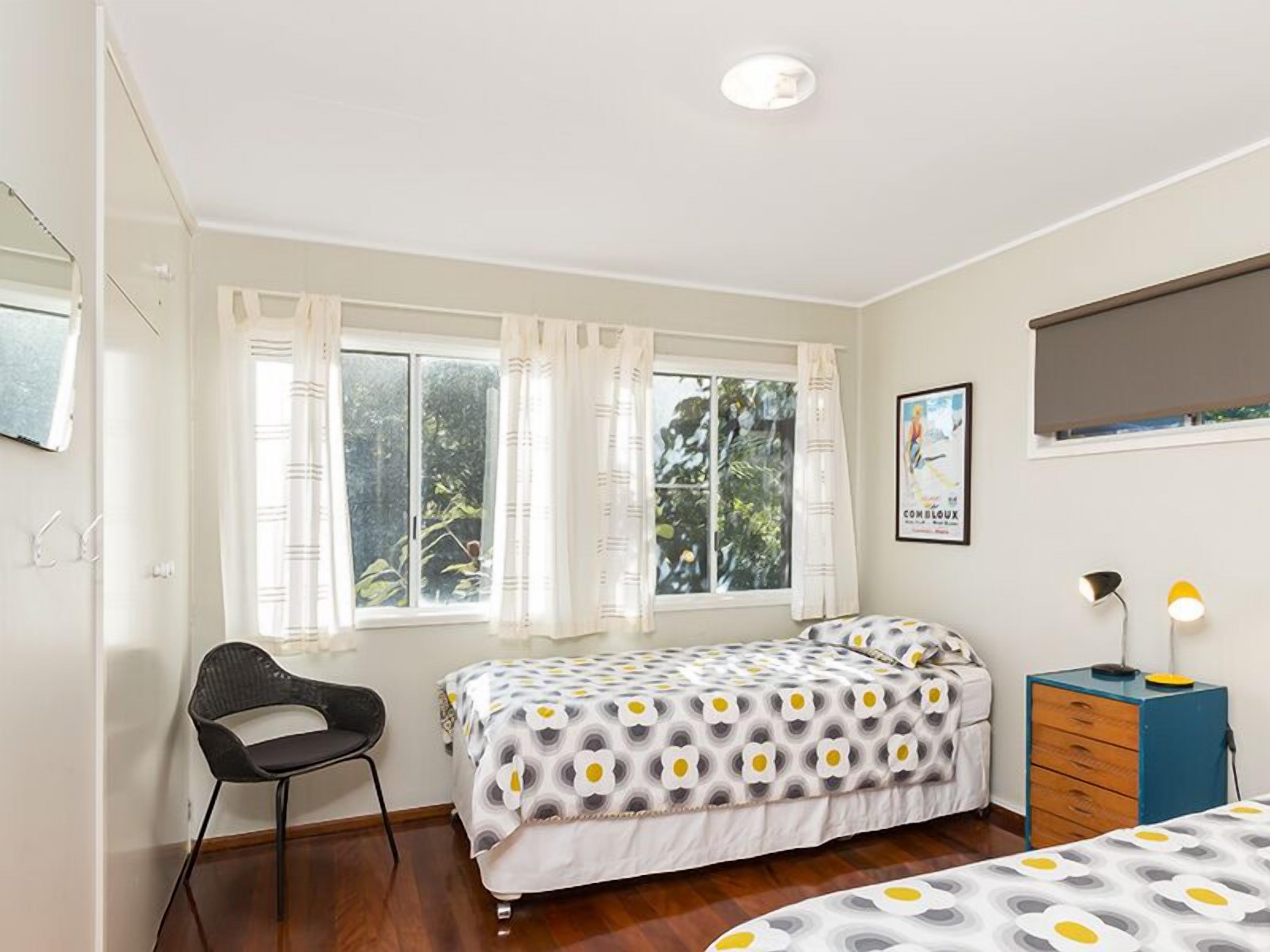 3 bedroom holiday house walking distance to beaches, shops and hotel.