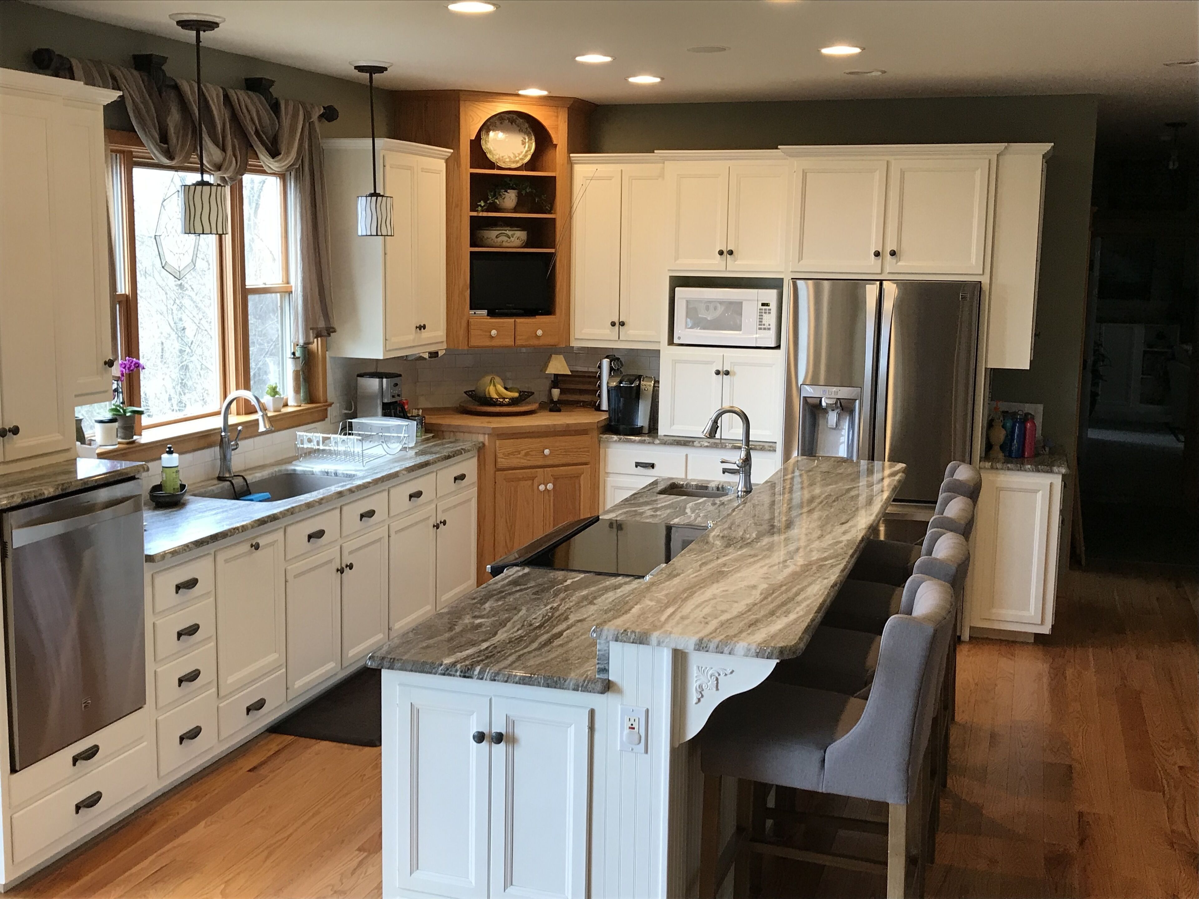 Mt. Nittany Hideaway - beautiful and spacious home