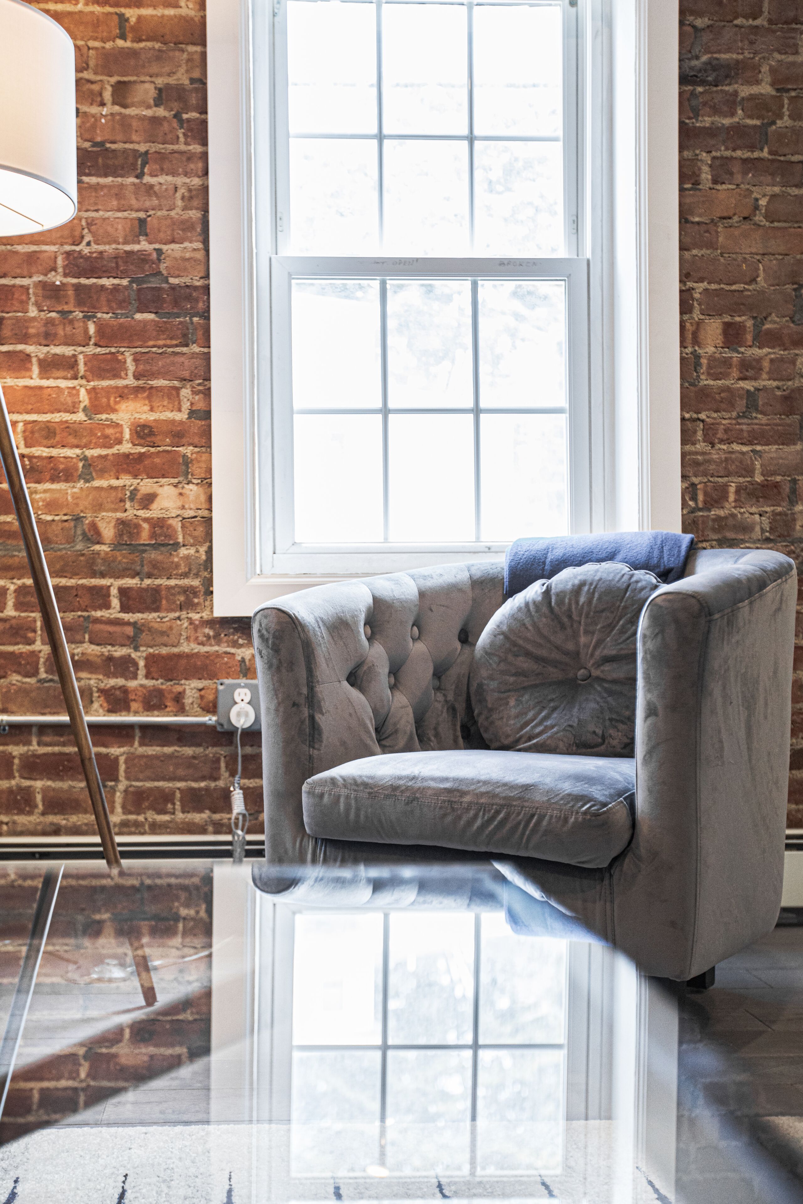 Historic Kingston 1800s Waterfront Townhouse - / Backyard / BKLYN Loft / Modern 