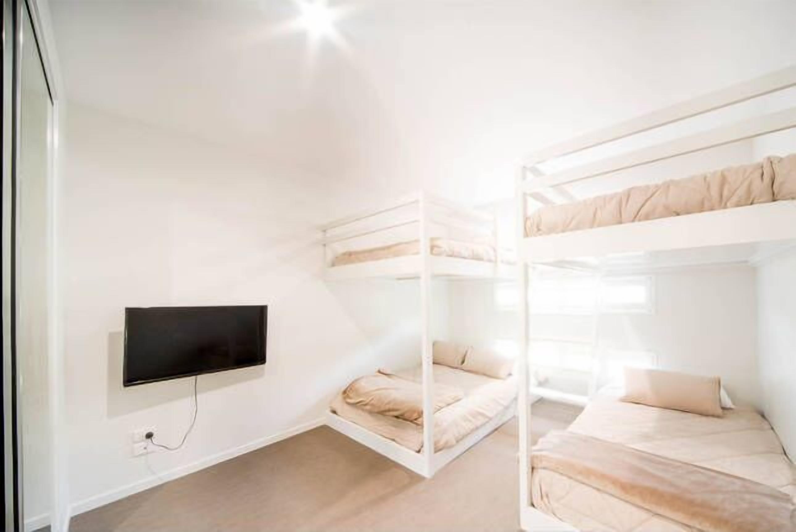 Kallias Hydeaway Bay — image 13