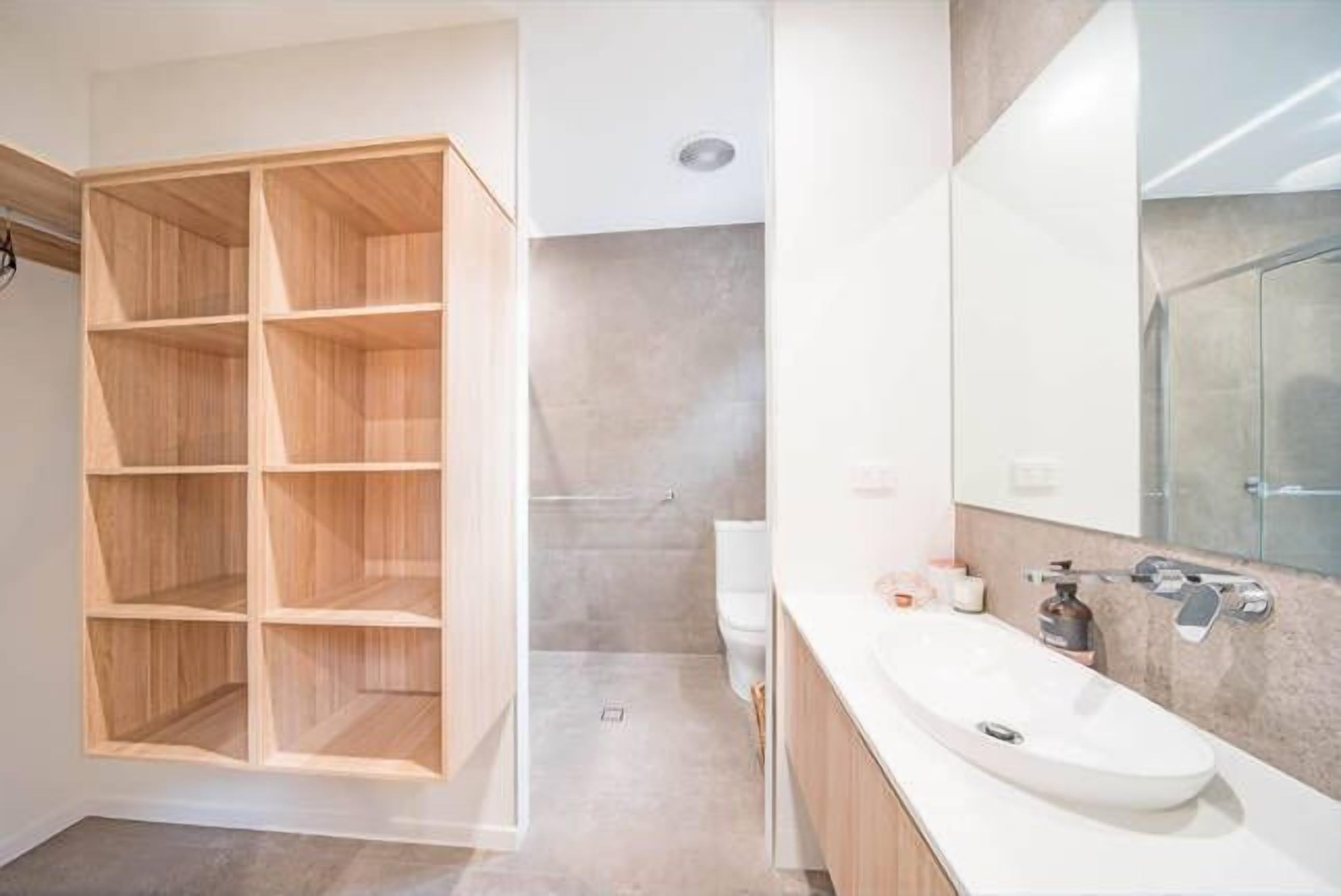 Kallias Hydeaway Bay — image 16