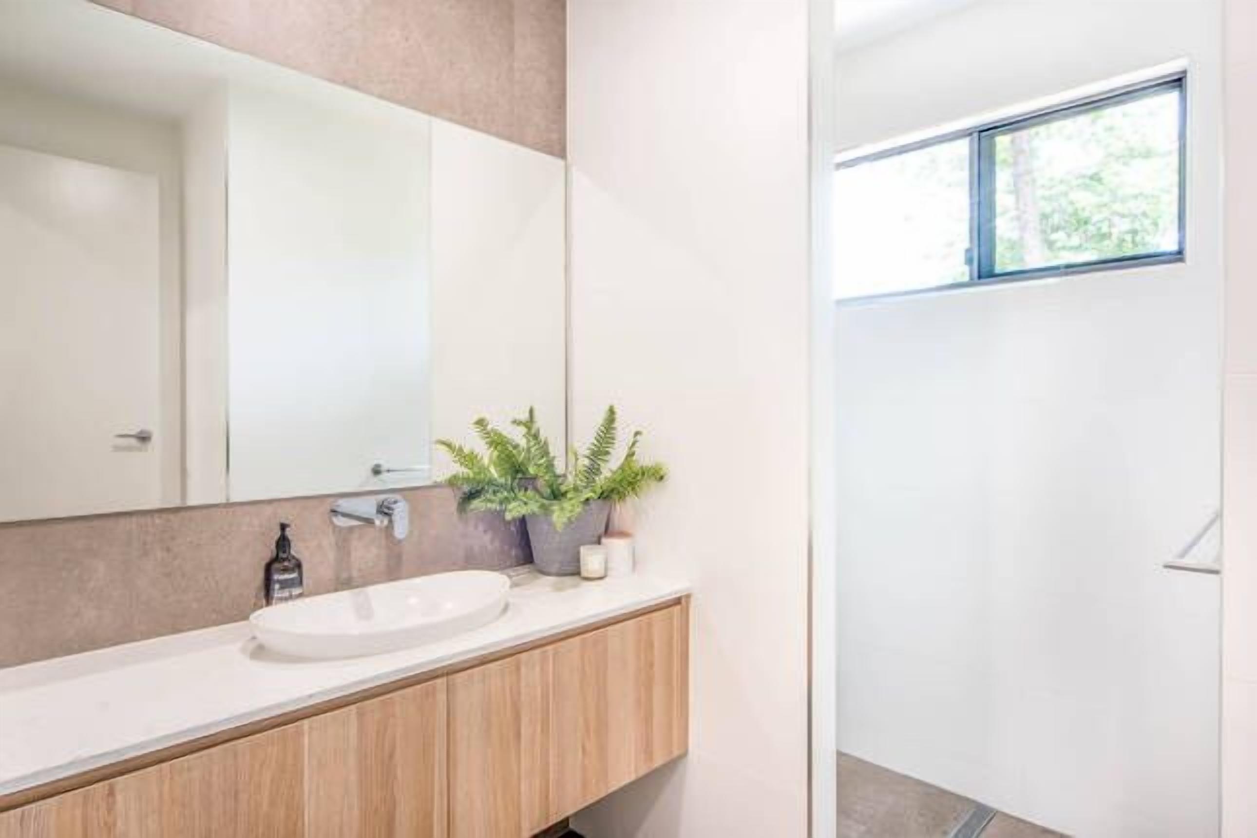 Kallias Hydeaway Bay — image 14