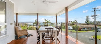 TOPVIEWS - 15 Second Av BH