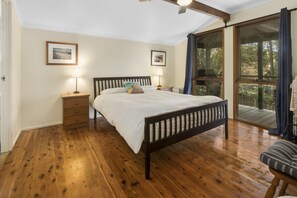 3 bedrooms, free WiFi, bed sheets