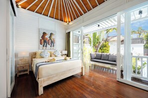 3 bedrooms, in-room safe, iron/ironing board, WiFi - Thatched Tropical Garden Home with Pool in Trendy Seminyak (Seminyak)