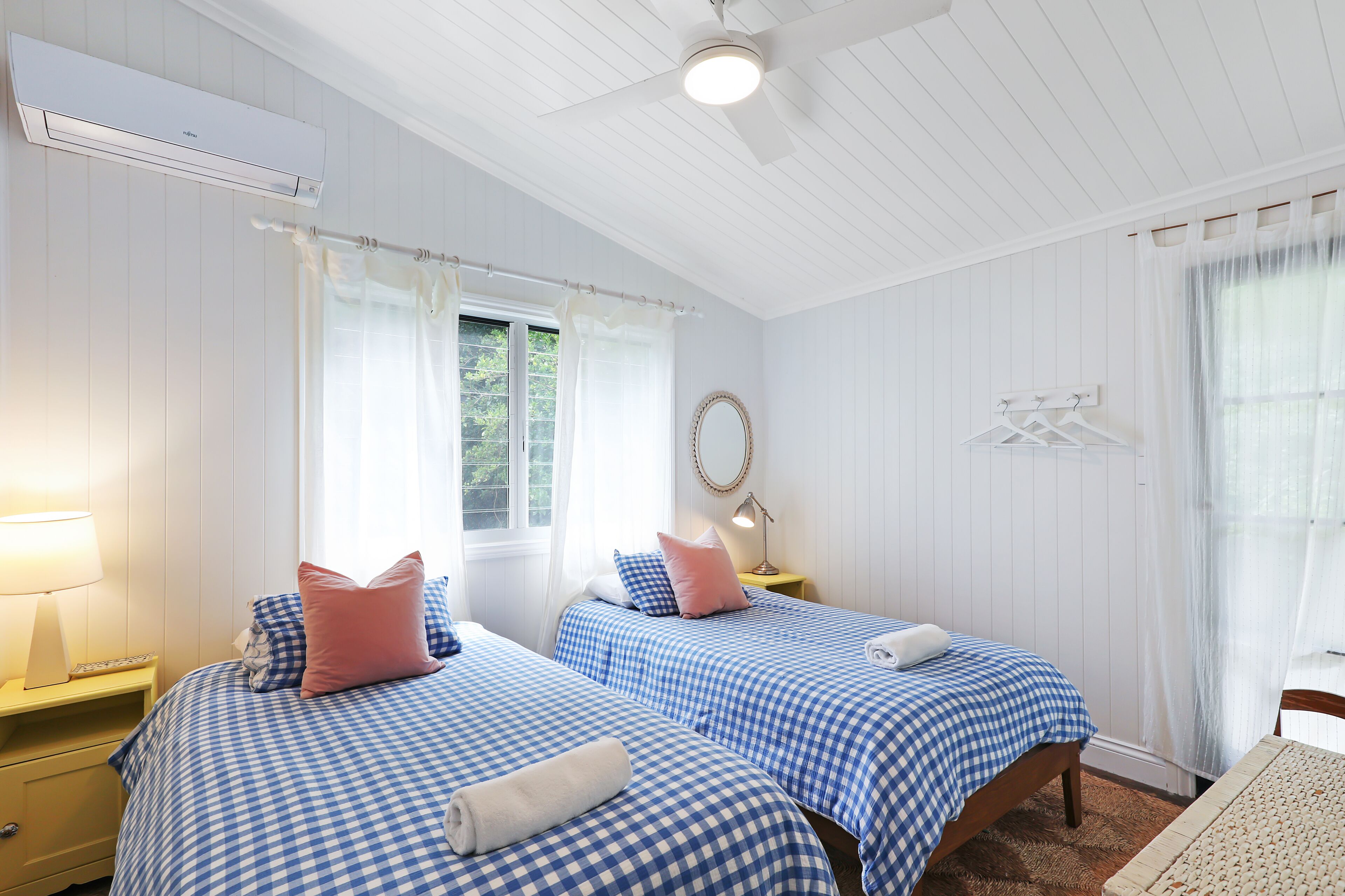 2 bedrooms, bed sheets