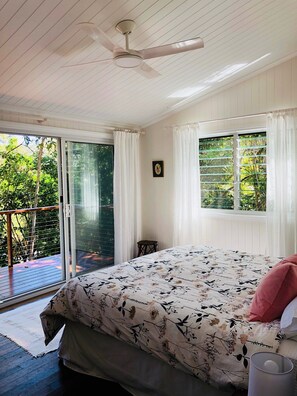 2 bedrooms, bed sheets