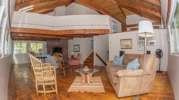 Smart TV, fireplace, DVD player, books