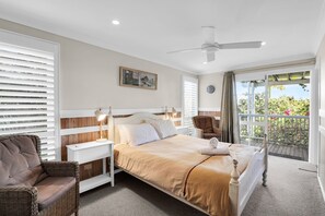 4 bedrooms, free WiFi, bed sheets