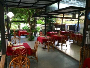 Dining - Studio Sea View Studio 804 A (Muang Pattaya)
