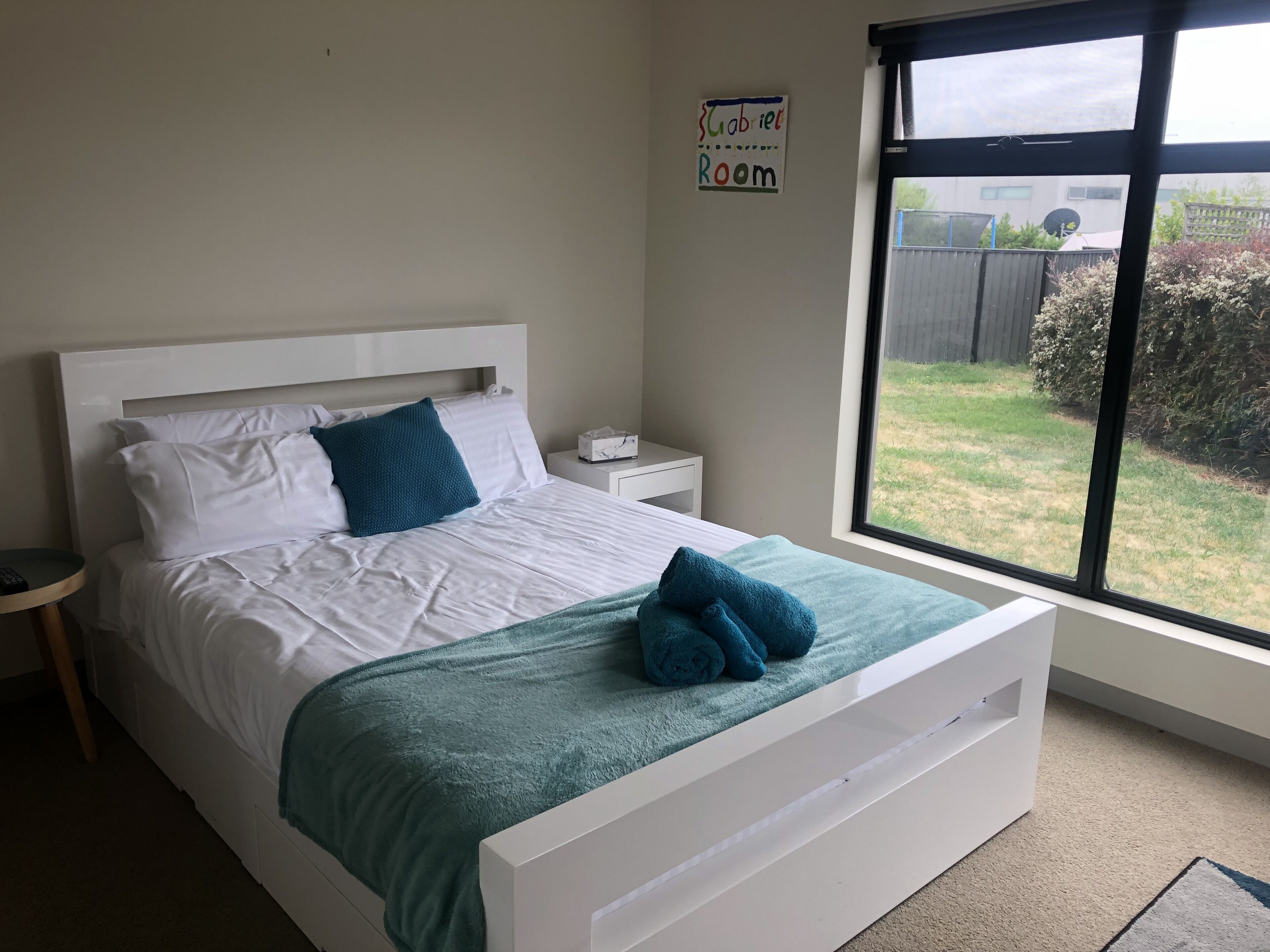 Hawley Heaven - a stones throw from the beach — image 15