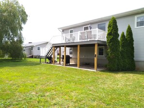 Exterior - A/C 6Bd 2ba sleeps 12 walking distance Scarborough Beach Bonus rec-room w/bar (Narragansett)