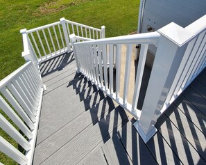 Property grounds - A/C 6Bd 2ba sleeps 12 walking distance Scarborough Beach Bonus rec-room w/bar (Narragansett)