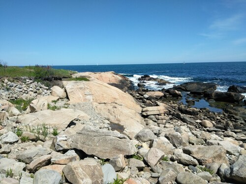 A/C 6Bd 2ba sleeps 12 walking distance Scarborough Beach Bonus rec-room w/bar