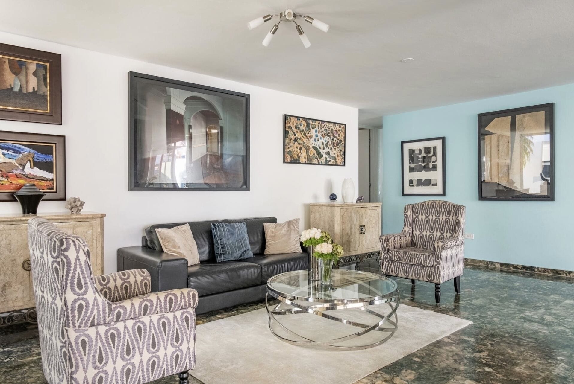 Smart TV, Netflix, libri, servizi in streaming